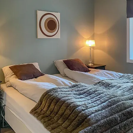 2 Bedroom Cozy In * Alesund