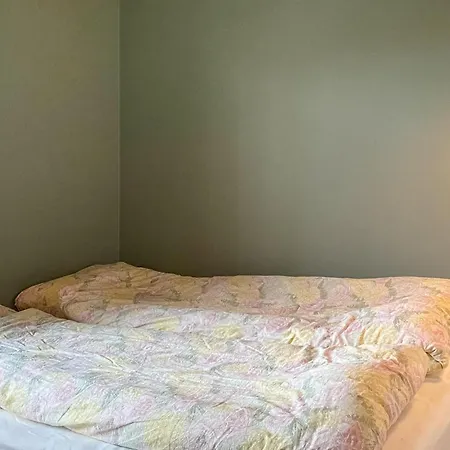 2 Bedroom Cozy In