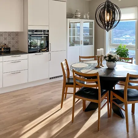 2 Bedroom Cozy In * Alesund